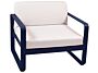2_bellevie_fauteuil-bas-blanc-grisé_bleu-abysse.jpg