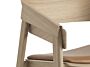 2_zzcover-lounge-chair-oak-cognac-refine-detail-a-muuto-hi-res.jpg