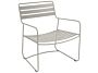 2_Surprising_Fauteuil bas_GRIS_ARGILE.jpg