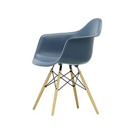 Eames Plastic Armchair | DAW