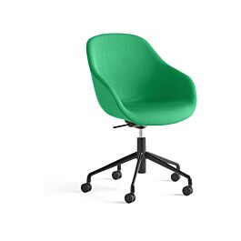 About a Chair AAC 155 | Bezogener Sessel