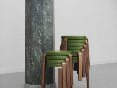 Tap Stool Walnut