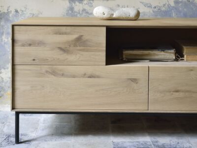 Meuble TV Whitebird en chêne - 1 porte, 1 porte abattante, 2 tiroirs - vernis