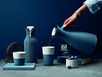 Tall vacuum jug