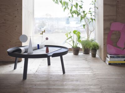 Around Coffee Table XL-Large