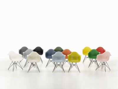 Eames Plastic Armchair | DAR
