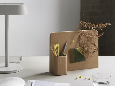 Linear table lamp
