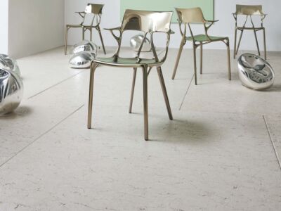 A.I. Chair | Stuhl metalisiert