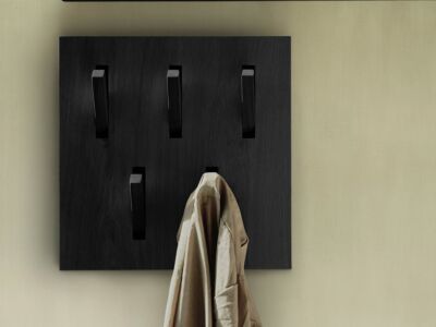 Black Utilitile wall hanger - oak - varnished