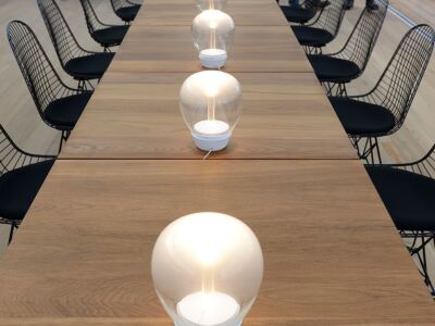 Empatia 26 Table