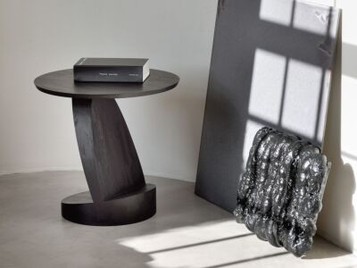 Table d'appoint Oblic en teck - noir - vernis