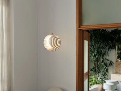 Moon | Suspension