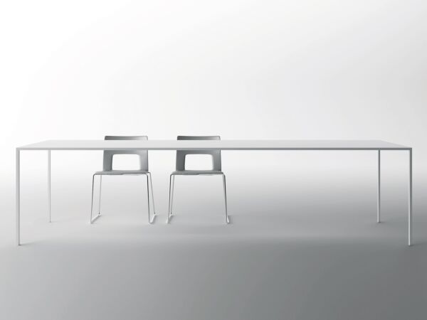 5_Table25_Résine_Blanc.jpg