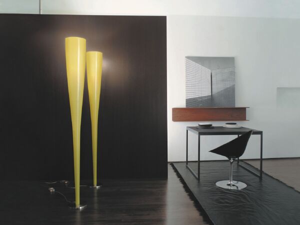 5_MITE_yellow_room_set1.jpg
