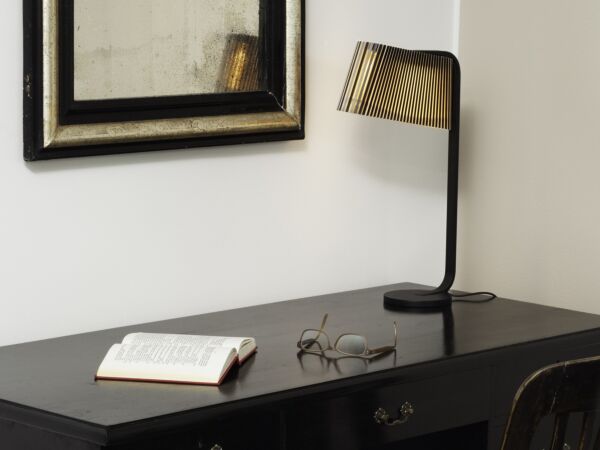 5_Secto_Design_7020_Study_Desk.jpg