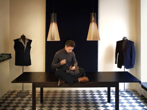 5_Secto_Design_4200_Taylor_Shop_Sauma.jpg