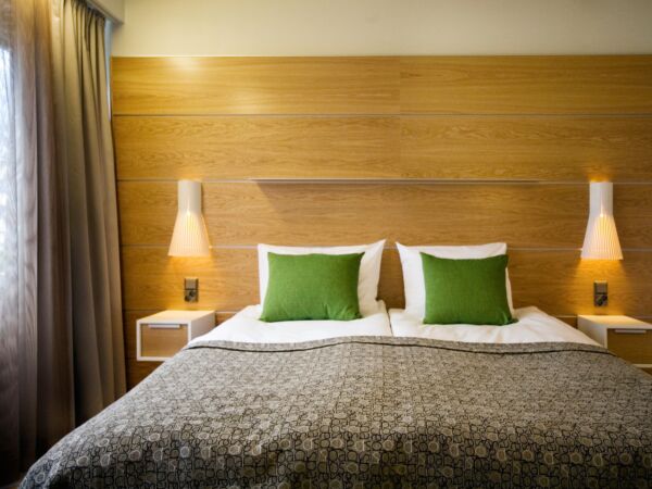 5_Secto_Design_4231_Hotel_Salpaus_Bedroom.jpg