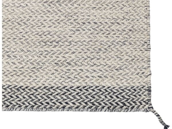 2_zply_rug.jpg