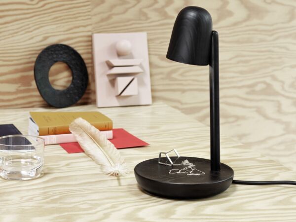 5_Focus-table-lamp-high-res-lifestyle.jpg