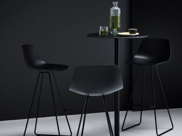 5_Miunn-Stool_AMB_02H.jpg