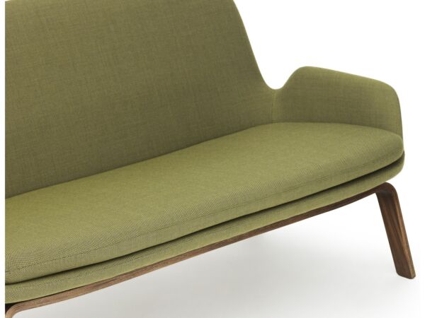 2_z602981_era_sofa_walnut_breezefusion_4801_6.jpg