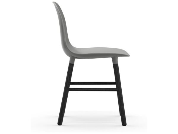 2_603201_form_chair_greyblack_3.jpg