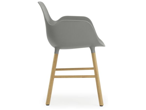 2_602763_form_armchair_greyoak3.jpg