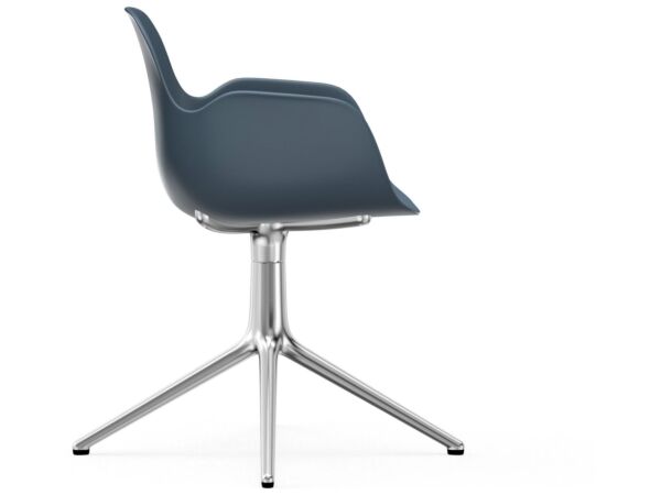2_606103_form_armchair_swivel_4l_blue_alu_3.jpg