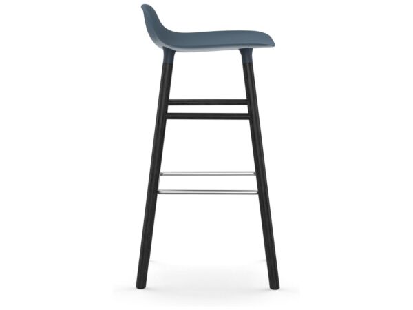 2_603221_form_barstool_75cm_blue_blackwood_3.jpg