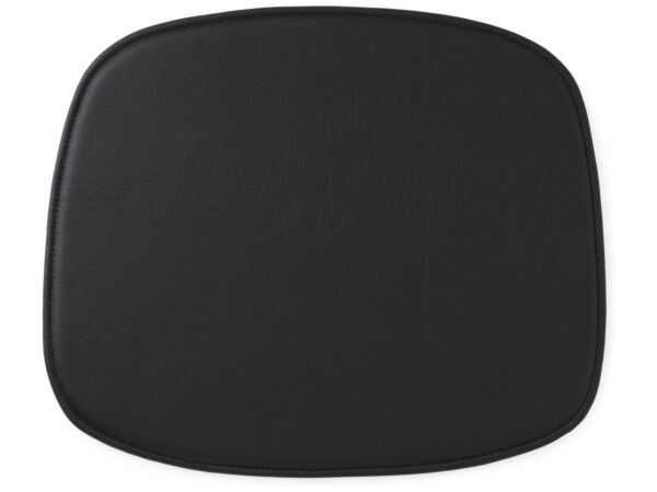 2_602638_normann_copenhagen_seat_cushion_form_leather_black_1.jpg