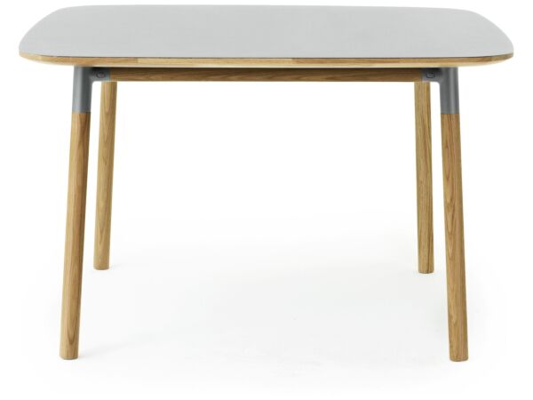 2_602829_form table_120x120cm_greyoak_1.jpg