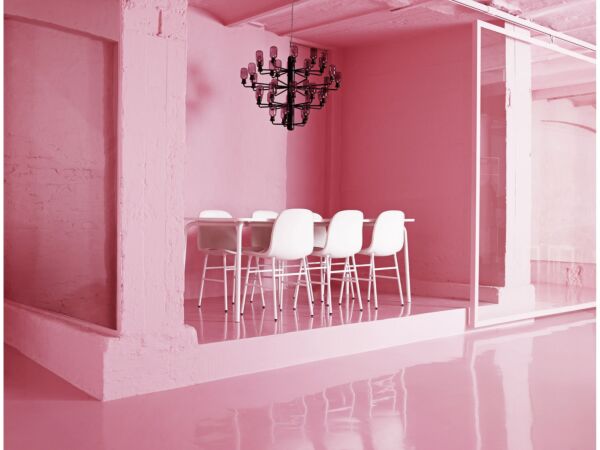 5_2017_normann_copenhagen_pink_office_3_1350250_form_chair_uph_leather.jpg