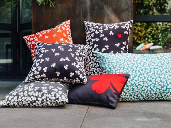 5_coussins-trefle-de-fermob-coussin-outdoor.jpg