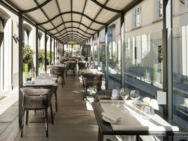 5_Contract presentation 2017 Kopie-1.jpg