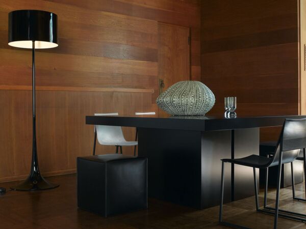 5_spun-light-floor-wrong-flos-F66120-product-life-01-1440x802.jpg