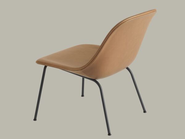 5_Fiber-lounge-tube-base-black-cognac-silk-back-CB-Muuto-5000x5000-hi-res.jpg