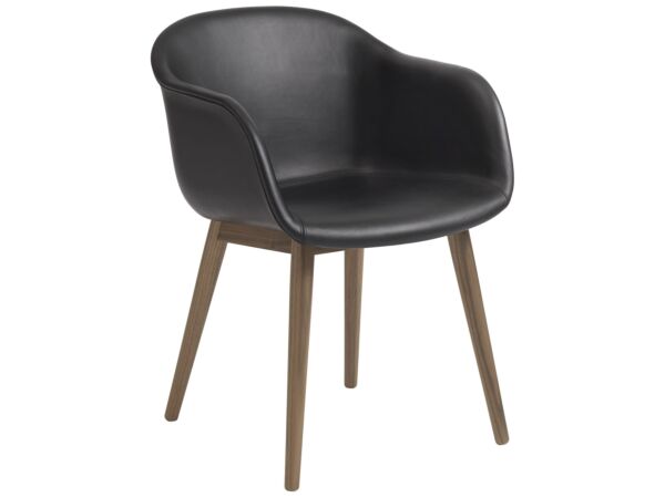 2_zFiber-armchair-wood-base-walnut-black-silk-Muuto-5000x5000.jpg