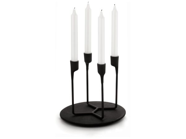 2_z330300_heima_4armed_candlestick_with_plate_300dpi.jpg