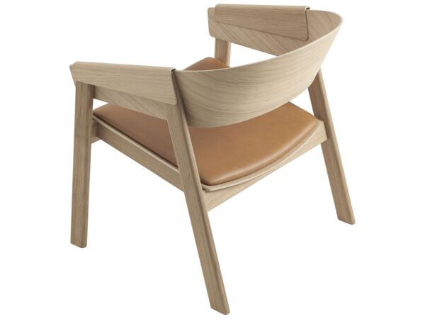 2_zzcover-lounge-chair-oak-cognac-refine-leather-back-muuto-hi-res.jpg