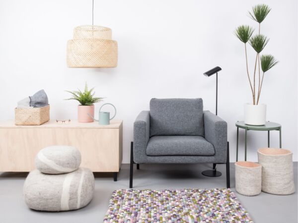 5_greta-filzkugelteppich-rechteckig-multifarben-pastell-ambiente-myfelt-2.jpg