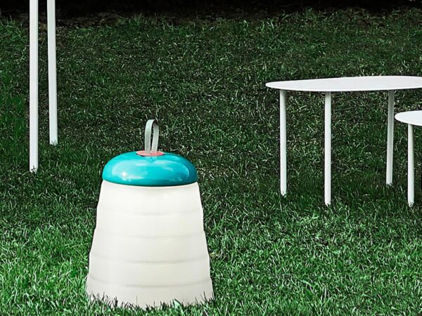 5_foscarini-cri-cri-akkuleuchte-led-gruen-situation.jpg