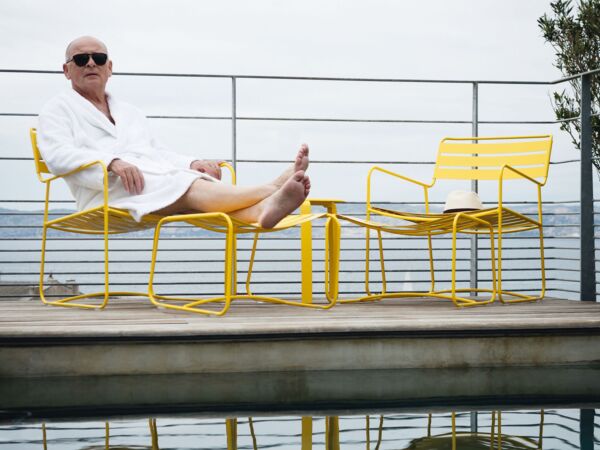 5_Surprising-Fauteuil-Bas-Jaune-Citron-Album-2013.jpg