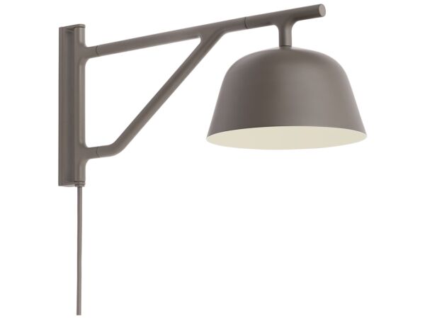 2_zAmbit-wall-lamp-taupe-angle-muuto-5000x5000-hi-res.jpg