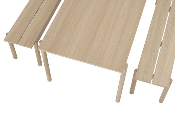2_zzLinear-wood-oak-table-200-detail-2-Muuto-5000x3750-hi-res.jpg