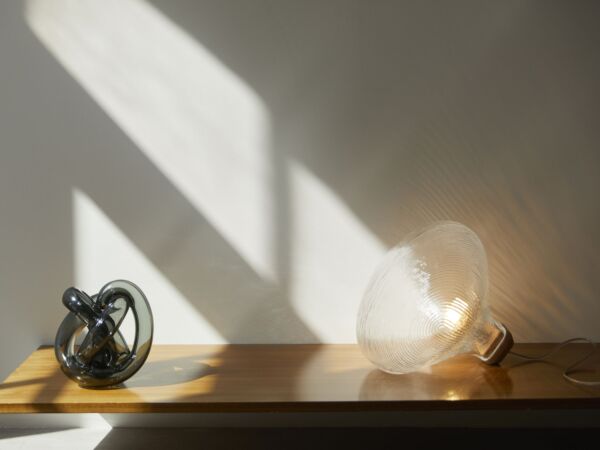 5_L0010101_tidelight_table lamp_transparent_©Ola Rindal_lifestyle_HD_(3).jpg