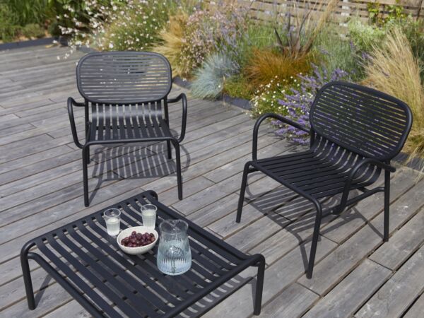 5_m074_weekend_armchair-coffee table_black_©ola rindal_lifestyle_lr(1).jpg
