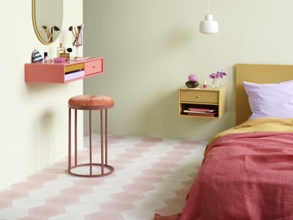 5_montana_home19_20_gbstudio_bedroom_system_rhubarb_look_cumin_dash_cumin_h.jpg