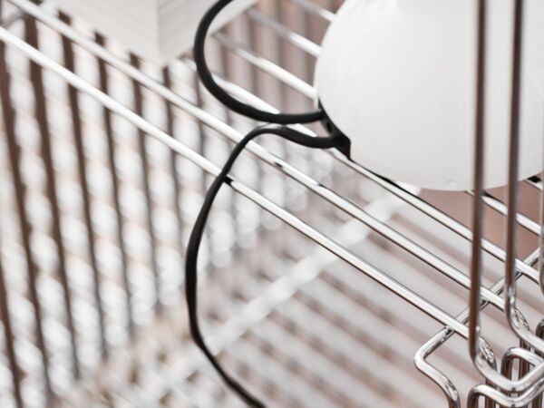 5_PantonWire_Chrome_Detail.jpg