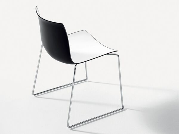5_Arper_Catifa46_chair_sled_MarcoCovi_polypropylene_0278.jpg