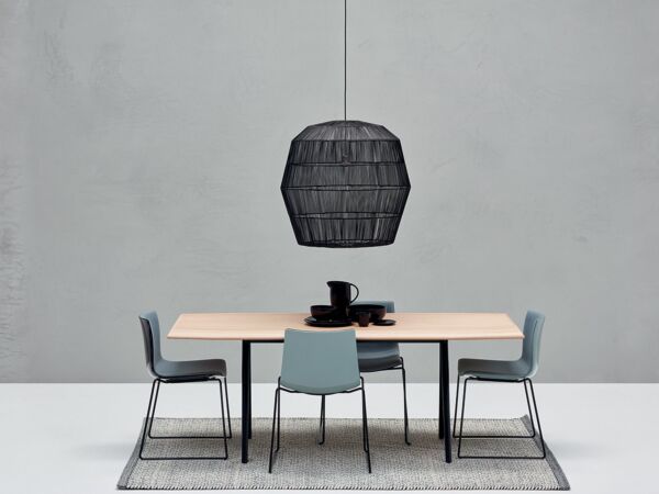 5_Arper_Catifa46_chair_ph-MarcoCovi_sled_Polypropylene_front-face-upholstery_0468_2.jpg